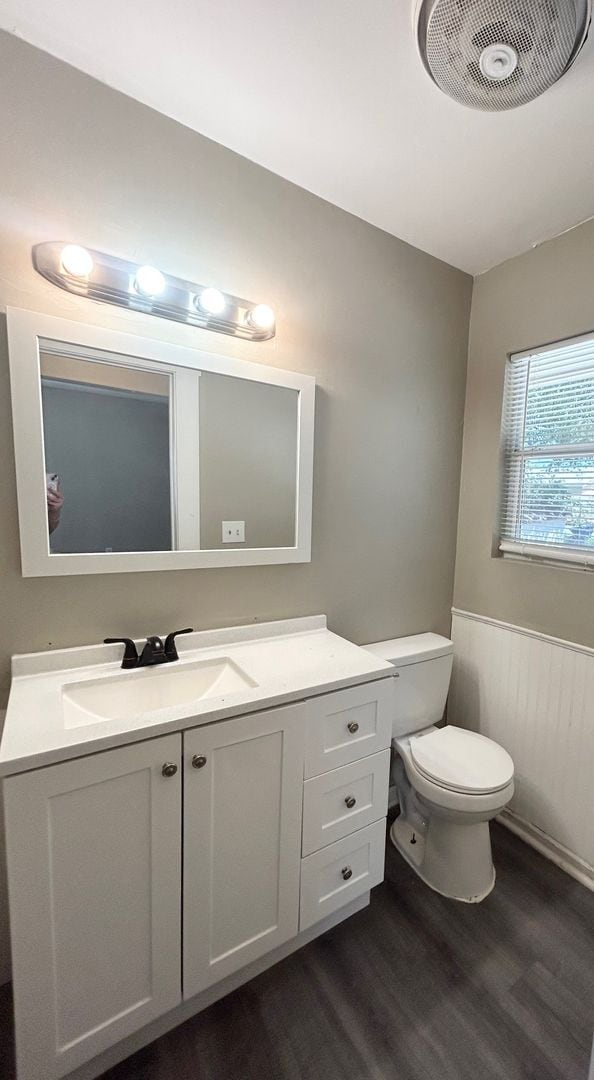 Building Photo - Charming 4-Bed, 2-Bath Home in Northeast S...