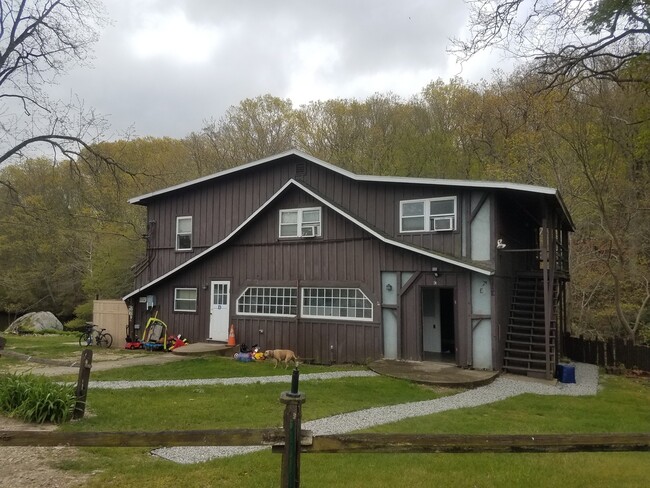 Primary Photo - 44 Boston Post Rd