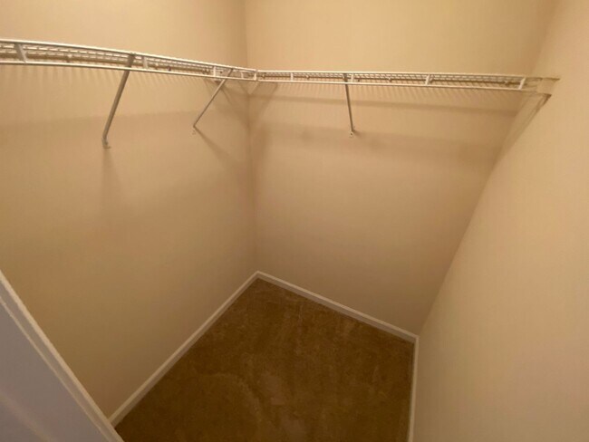Building Photo - ROOMMATE MATCHING ONLY - AVAILABLE NOW 1/2 Off Deposit!