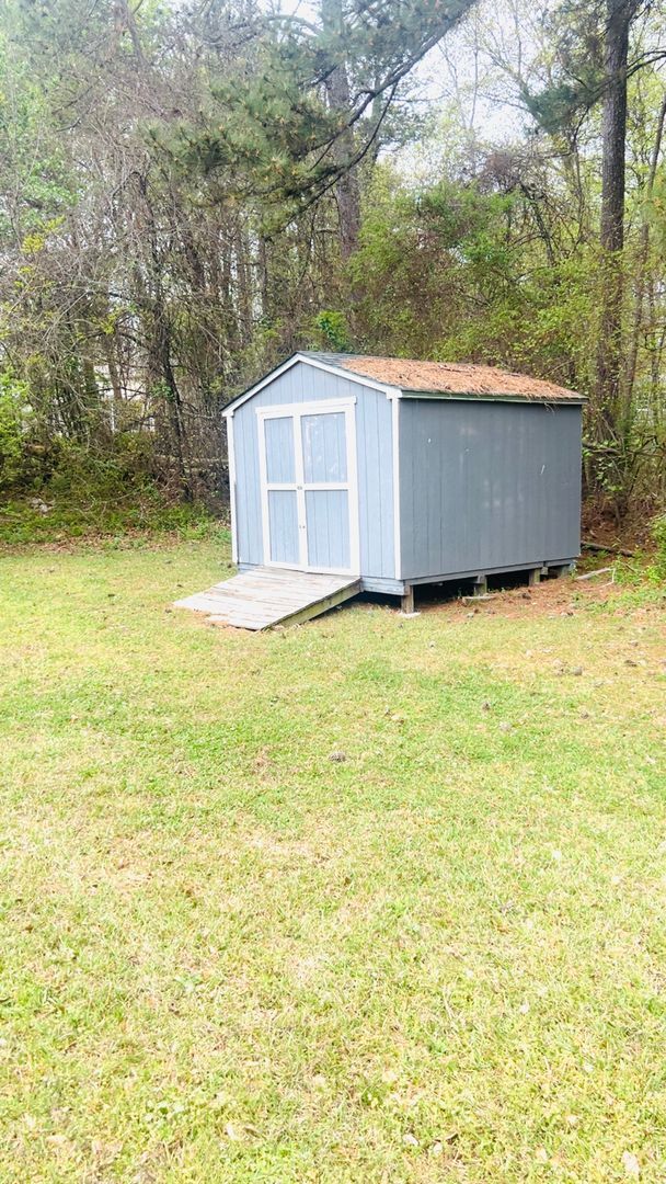 Building Photo - 4 BR/2BA | Newly Renovated Single Family Home | 1-Car Covered Parking | Half off rent!