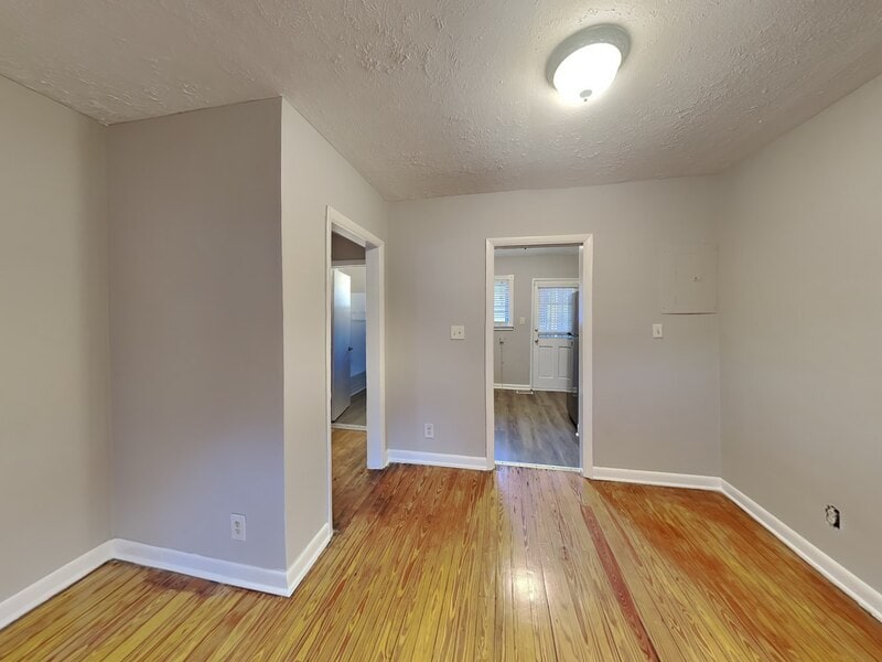 Building Photo - 1332 Eubanks Ave