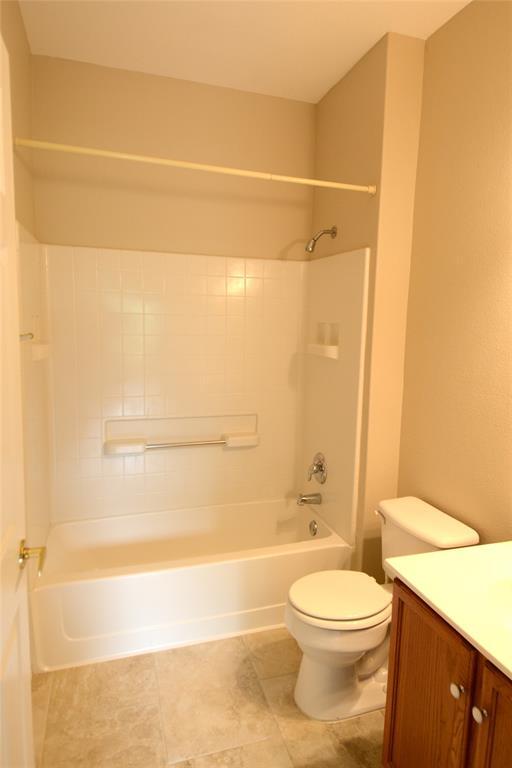 Building Photo - 115 Dickens Cir