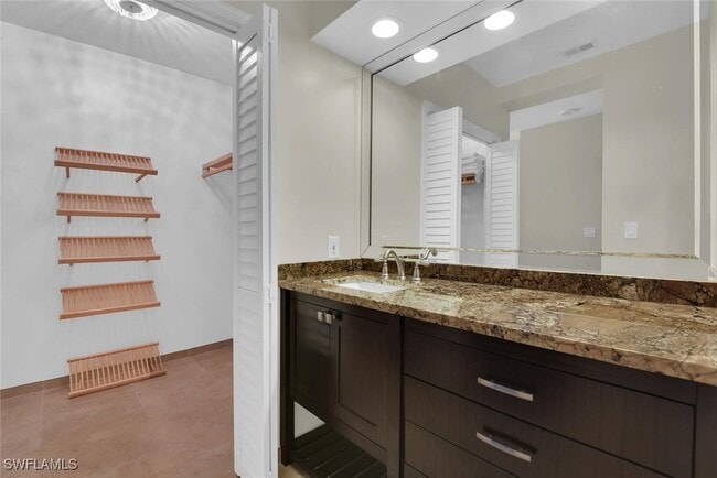 Building Photo - 2000 Royal Marco Way