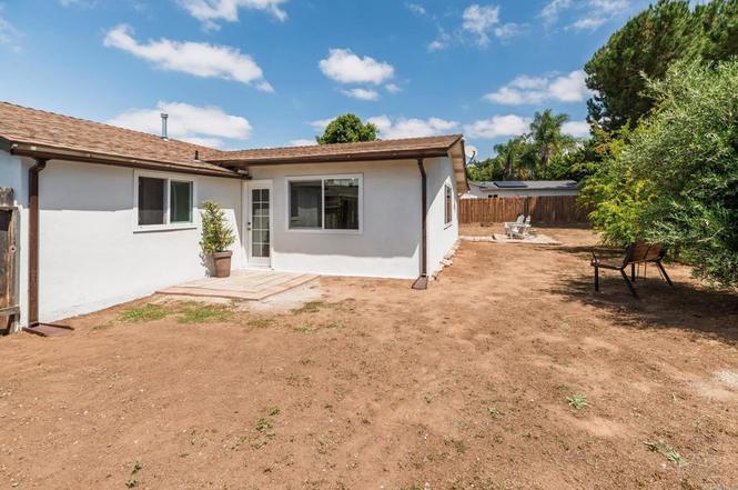 Building Photo - 13425 Standish Dr