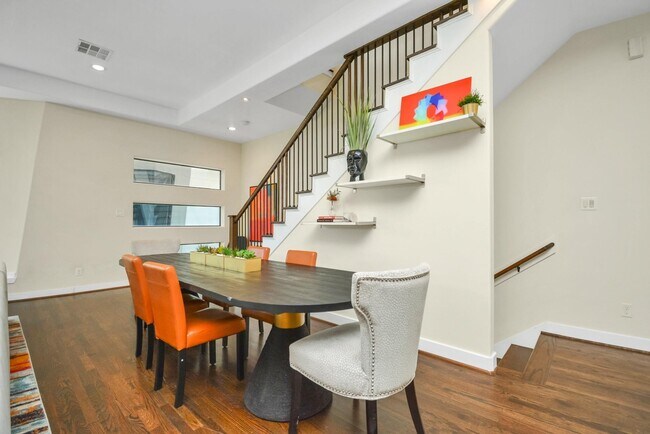 Building Photo - 4608 Nett St