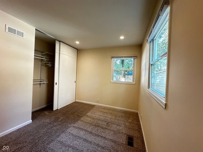 Building Photo - 5640 Crittenden Ave
