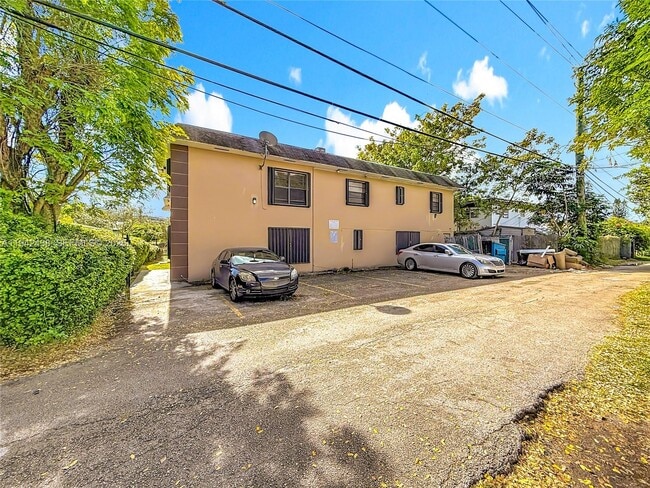 Building Photo - 2335 NE 172nd St