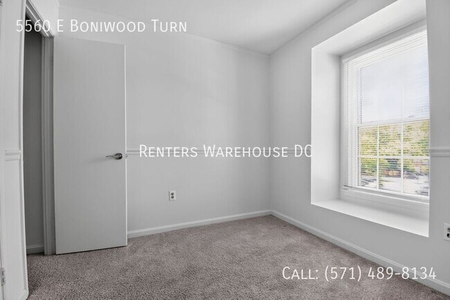 Building Photo - 5560 E Boniwood Turn