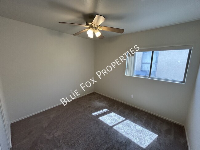 Building Photo - 2021 W Menzel Dr