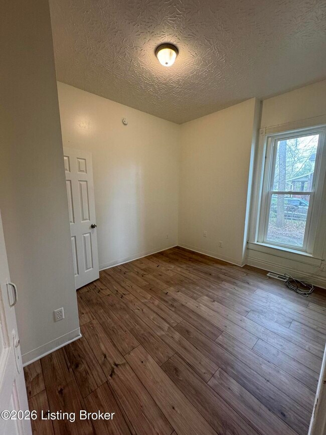 Building Photo - 3860 Southern Pkwy