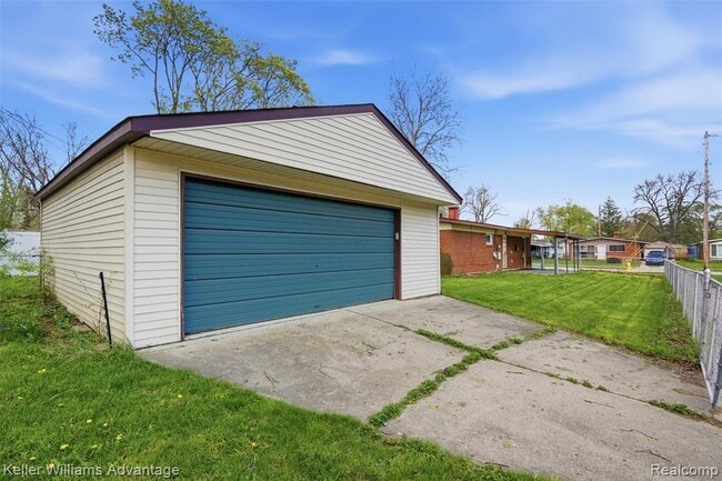 Building Photo - 7435 Lathers St