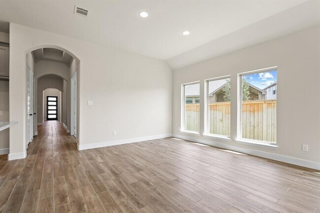 Building Photo - 18511 Wolf Mountain Ln