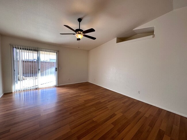 Building Photo - Great 3 Bedroom, 2 Bath Home Centrally located in Kingman!