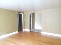 Building Photo - 212 N 6th St