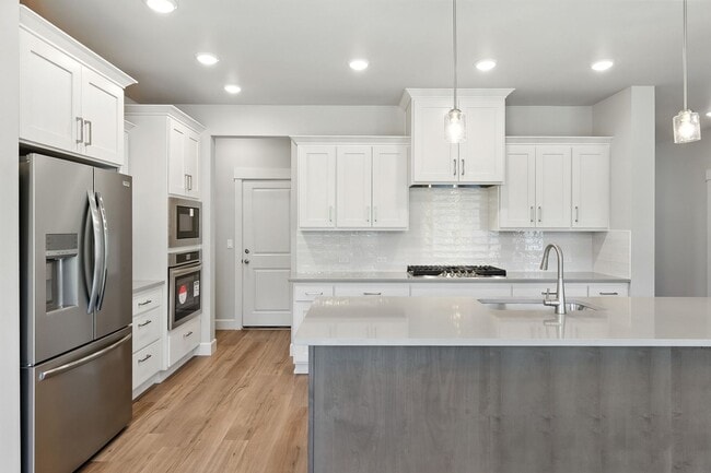 Building Photo - Brand New 3-Bedroom, 2.5-Bath Home in Rive...