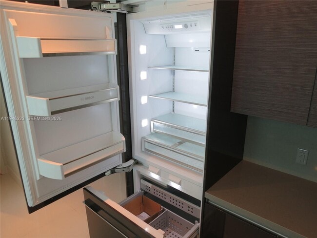 Building Photo - 1080 Brickell Ave