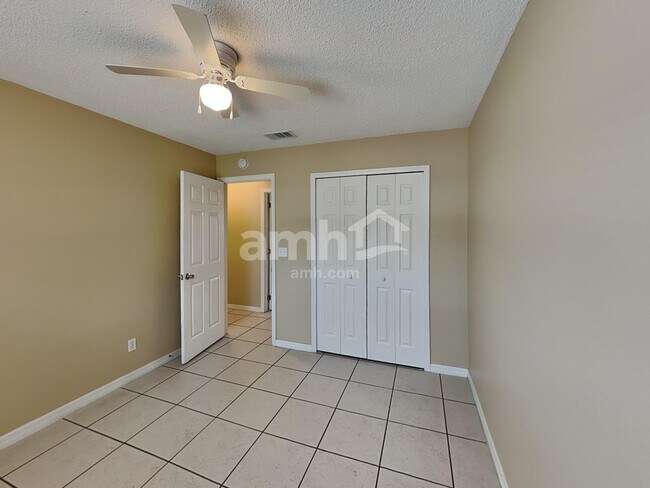 Building Photo - 12301 Woodglen Cir