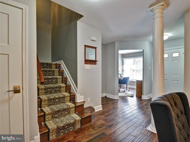 Building Photo - 35 Benjamin Rush Ln
