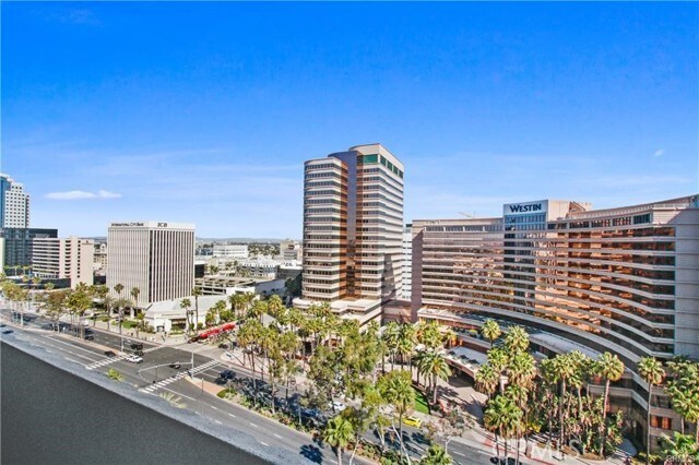 Building Photo - 388 E Ocean Blvd