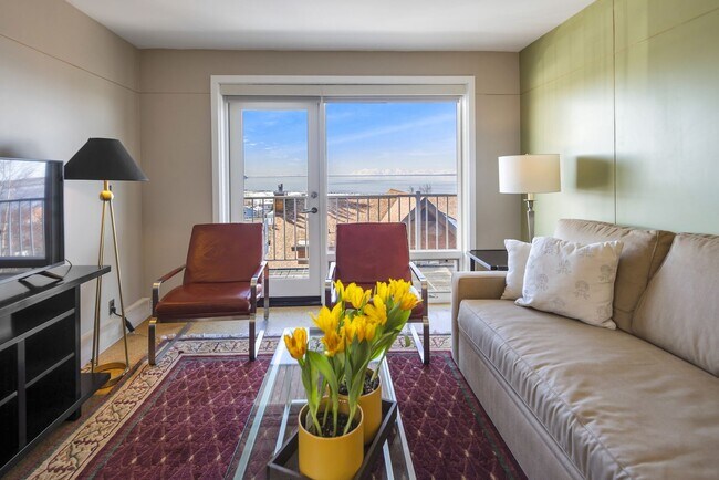 Building Photo - Downtown Anchorage Two Bedroom Two Bath wi...