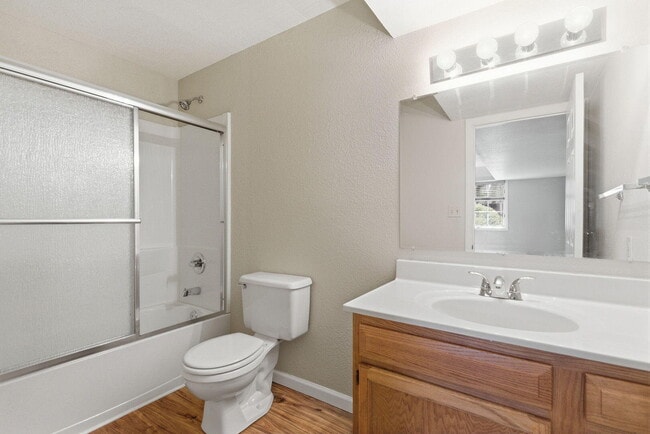 Building Photo - 1110 Brookedale Ct
