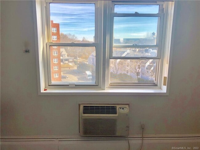 Building Photo - 99 Prospect St