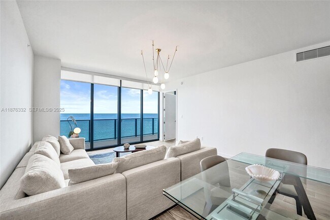 Building Photo - 900 N Ocean Blvd