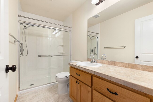 Building Photo - Well Maintained Bothell 4 Bedroom 2.5 Bath Home - Fantastic School District