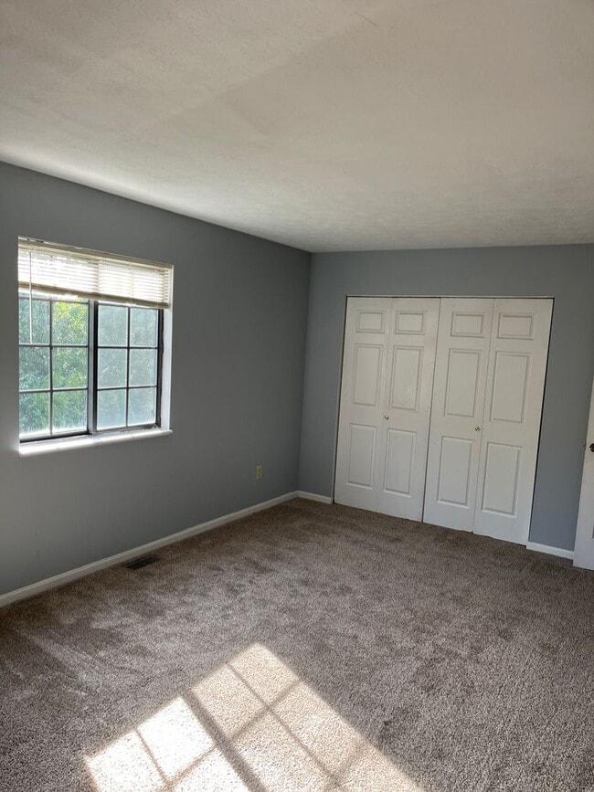 Building Photo - 3409 Hunter Dr