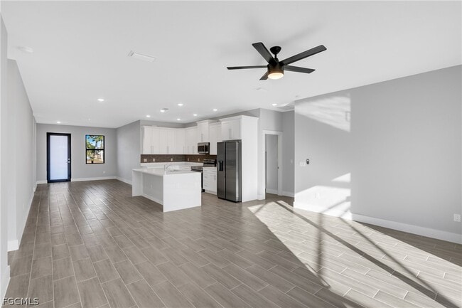 Building Photo - 1109 NE 2nd Ave