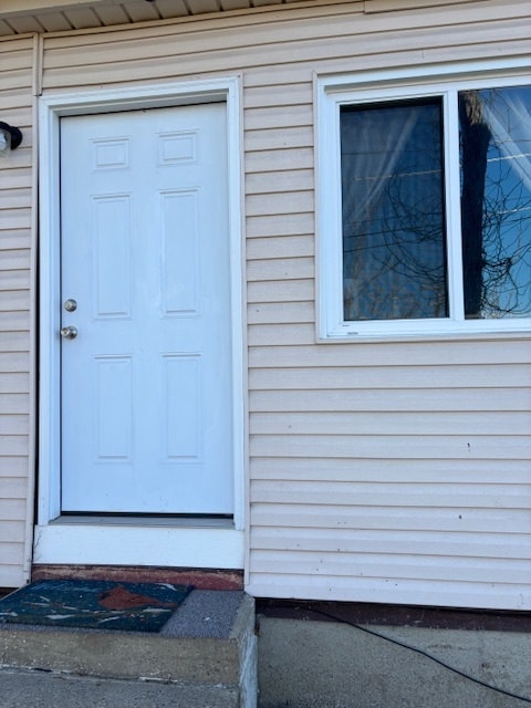 back door - 10 East State Street
