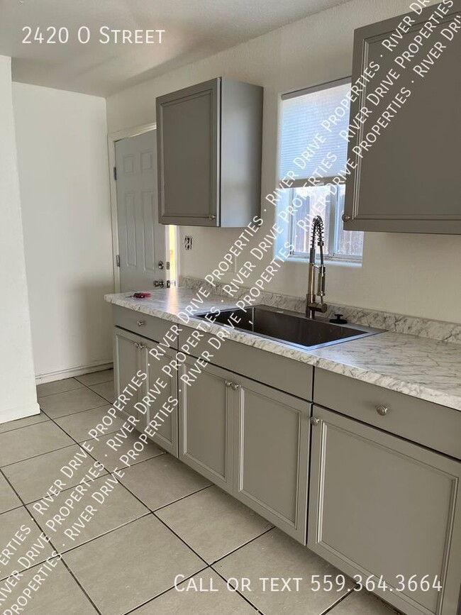 Building Photo - Two Bedroom Central Location Available Soon
