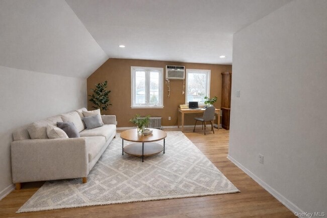 Building Photo - 1711 William St