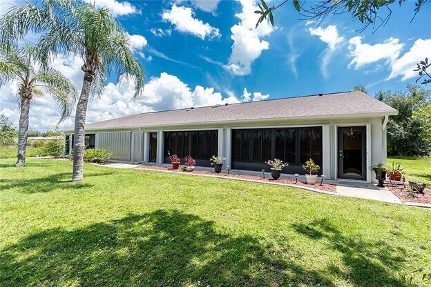 Building Photo - 26186 Northern Cross Rd