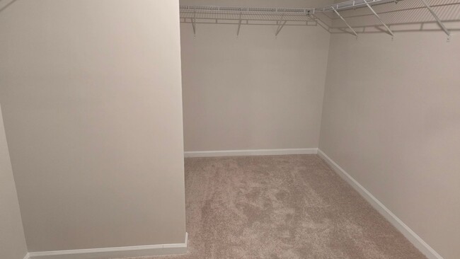 Building Photo - New Home with 5BR/2.5BA, Loft Area, Primar...