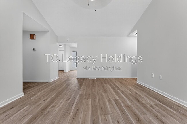 Building Photo - 603 Hayes St