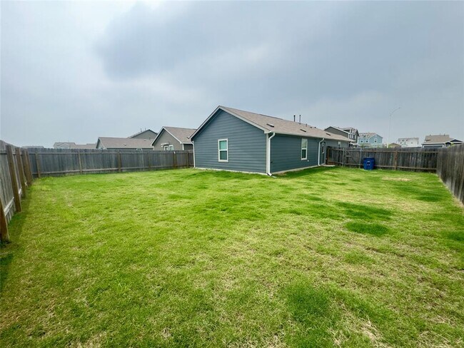Building Photo - 510 Sunray Dr