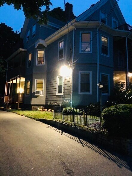 Building Photo - 56 Snell Ave