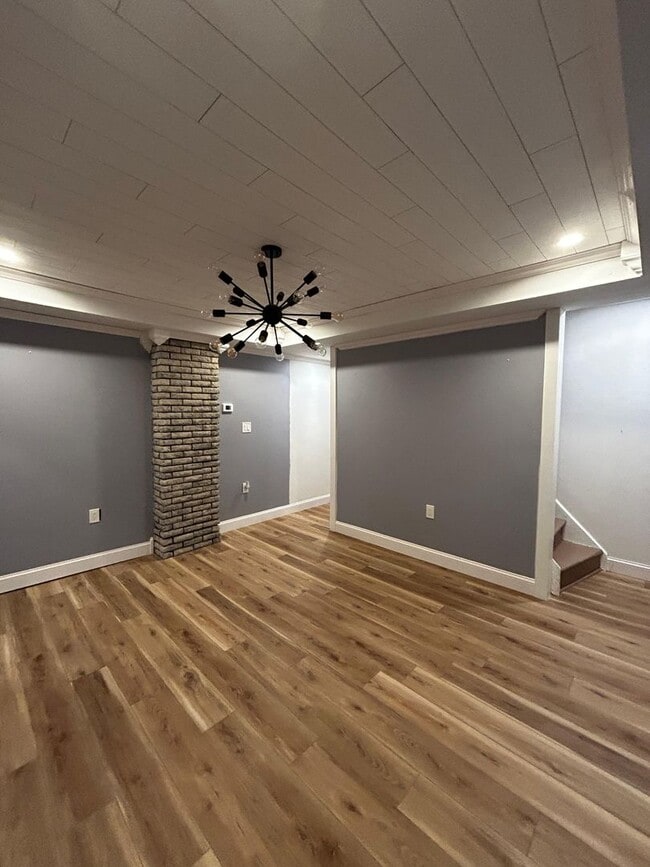 Building Photo - Beautifully Updated 2-Bedroom Home in the ...
