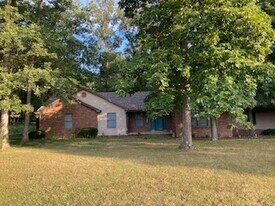 Building Photo - 12818 Bennettsville Rd