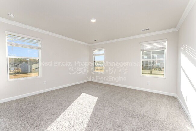 Building Photo - 2003 Old Rivers Rd