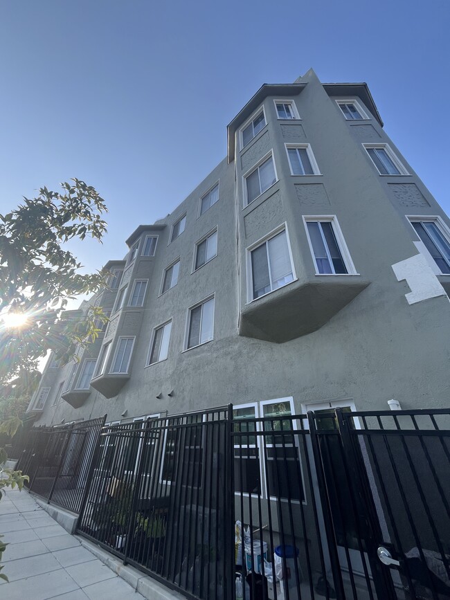 Building Photo - 3201 Beaumont Ave.