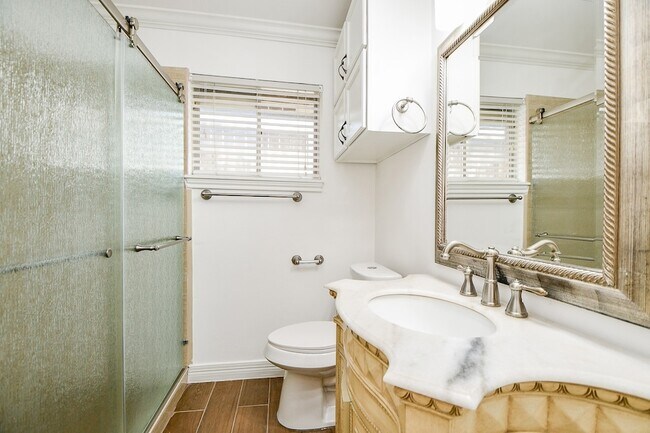 Building Photo - 7506 Creekwood Dr