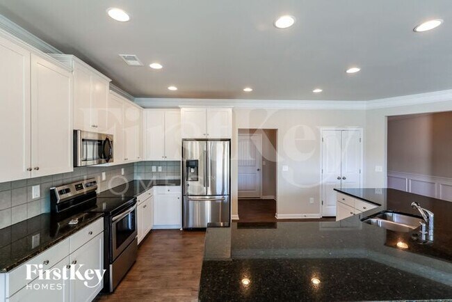 Building Photo - 930 Blind Brook Cir