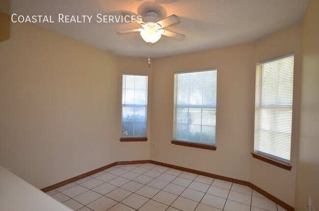 Building Photo - 407 Northview Ln