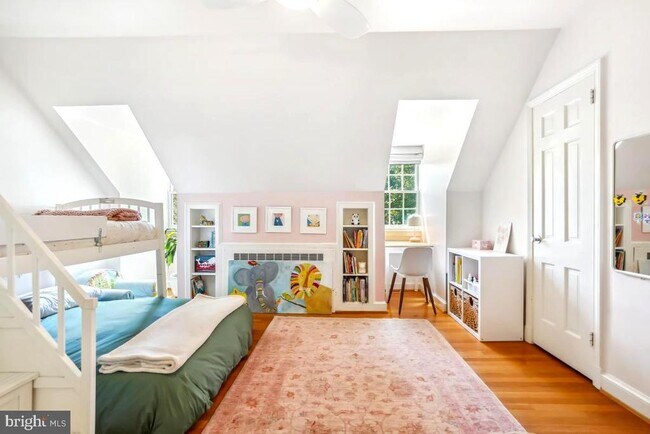Building Photo - 4515 29th St NW