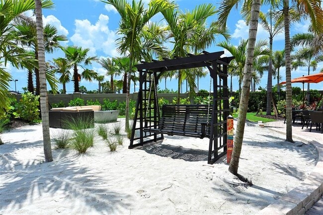 Building Photo - 13604 Messina Loop