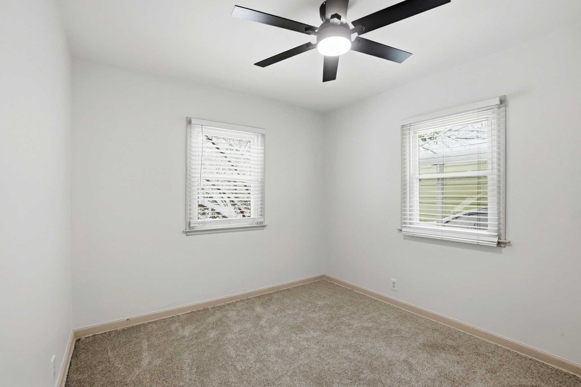 Building Photo - 1120 Piedmont Rd