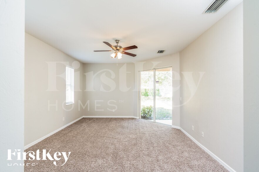 Building Photo - 2081 Nuremberg Blvd