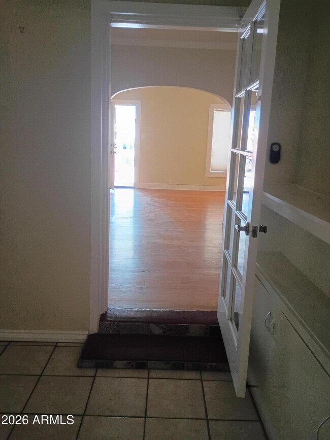 Building Photo - 57 W Lewis Ave